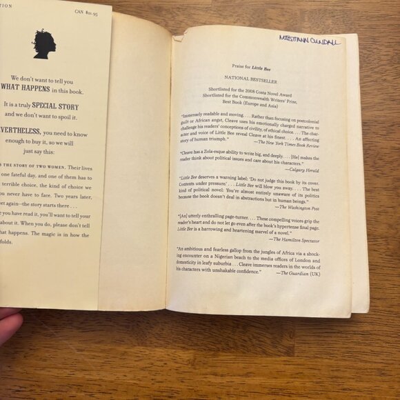 Little Bee‎ by Chris Cleave - Paperback Book - Picture 3 of 4